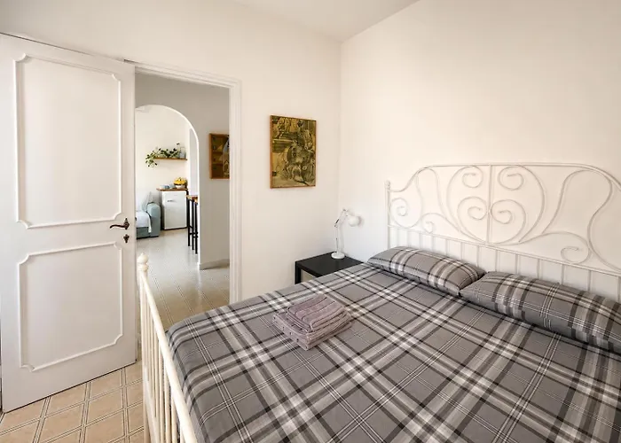 Little Sky House Апартаменты *